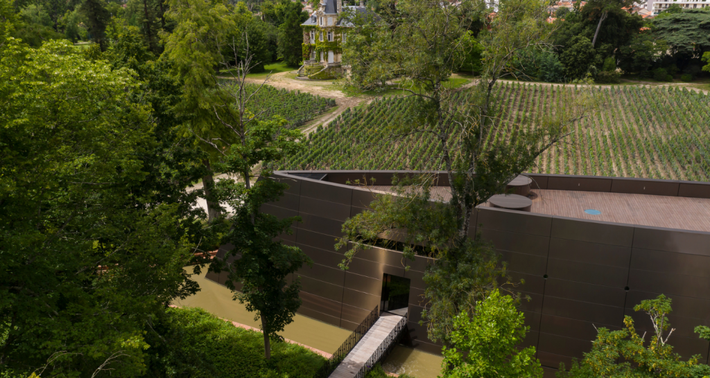 Chateau Les Carmes Haut-Brion